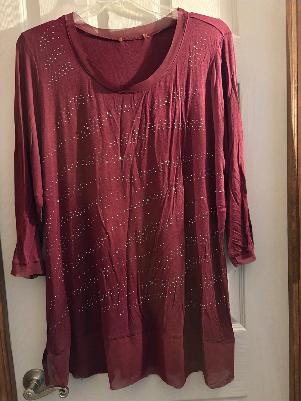 Women’s Embellished Scoop Neck Tunic Top - Wine burgundy silky stretch material